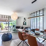 Akomodat En Precioso Y Moderno Con Jardin Y Parking Appartamento Getxo