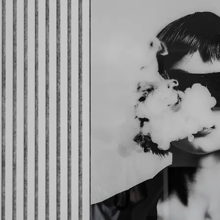 Akomodat En Precioso Y Moderno Con Jardin Y Parking