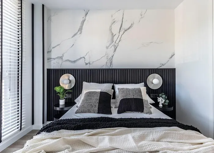 Apartment Akomodat En Precioso Y Moderno Con Jardin Y Parking *