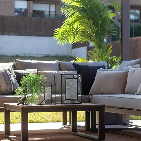 Akomodat En Precioso Y Moderno Con Jardin Y Parking Апартаменты Гечо