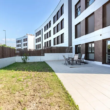 Akomodat En Precioso Y Moderno Con Jardin Y Parking * Getxo