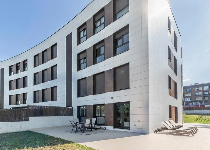 Akomodat En Precioso Y Moderno Con Jardin Y Parking Apartment Getxo